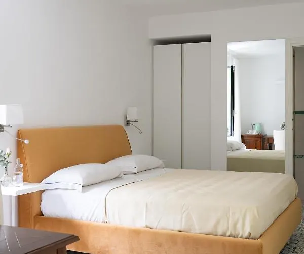 Residenza Amalphia 4* Амальфи